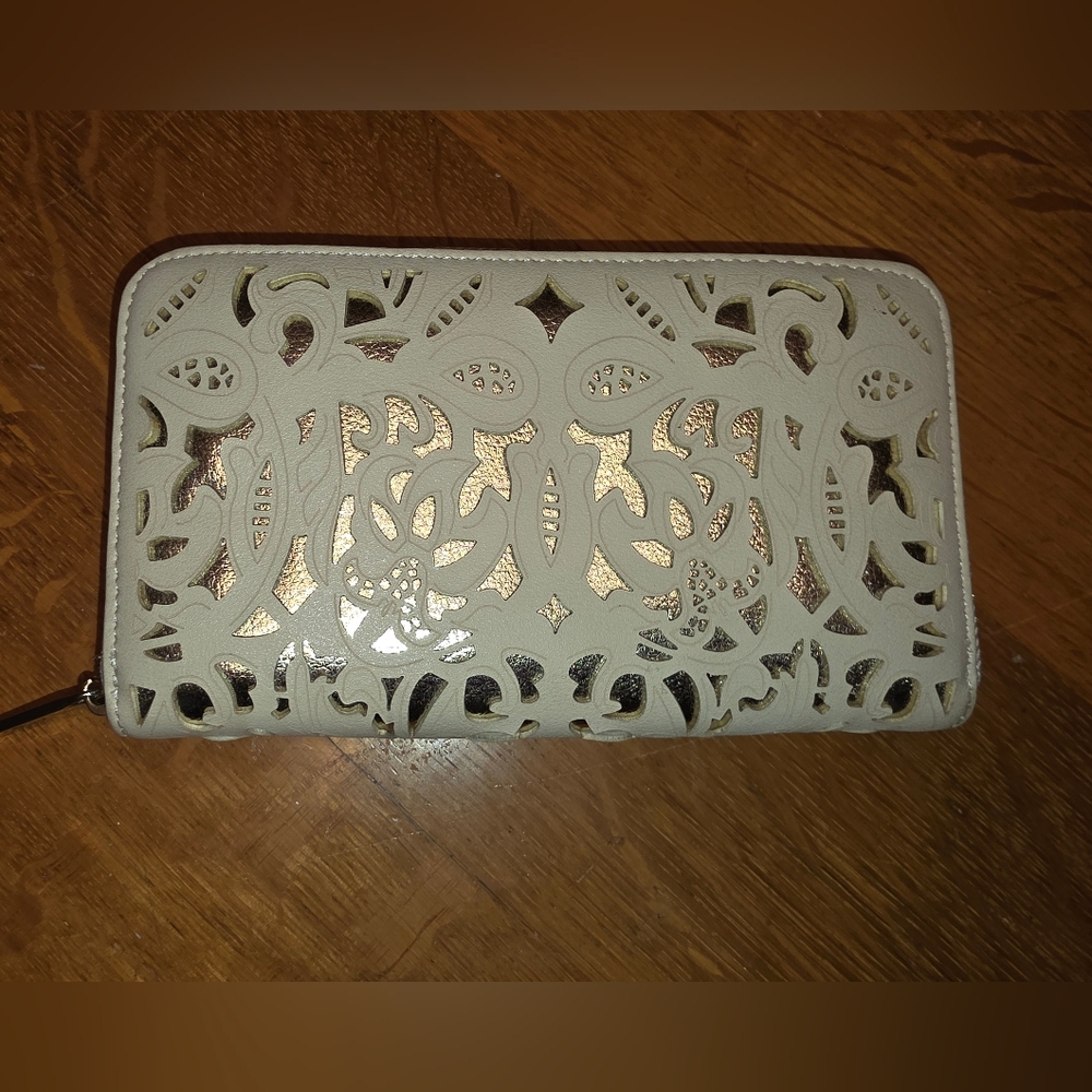 IMO Zip-Around Beige Women's Wallet with Perforated Gold Underlay